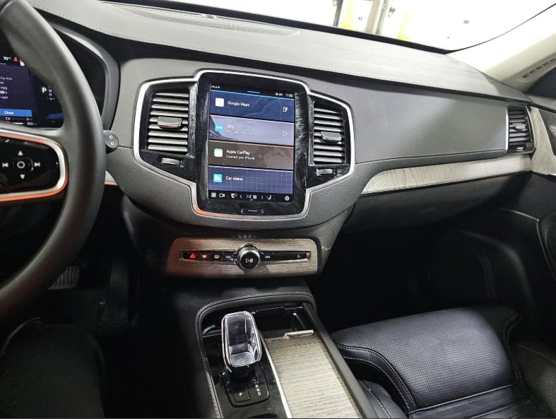 Certified 2024 Volvo XC90 T8 Ultimate w/ Protection Package Premier AWD/4WD image 14