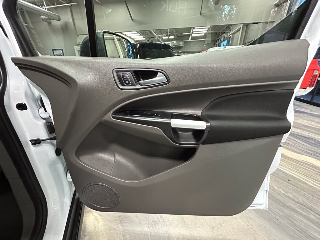 Used 2019 Ford Transit Connect XLT FWD image 31