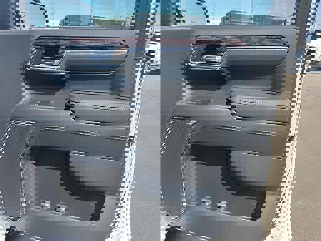 New 2024 GMC Sierra 1500 Elevation image 21