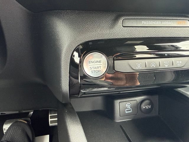 Used 2023 Ford Escape ST-Line w/ Tech Pack #1 AWD/4WD image 24