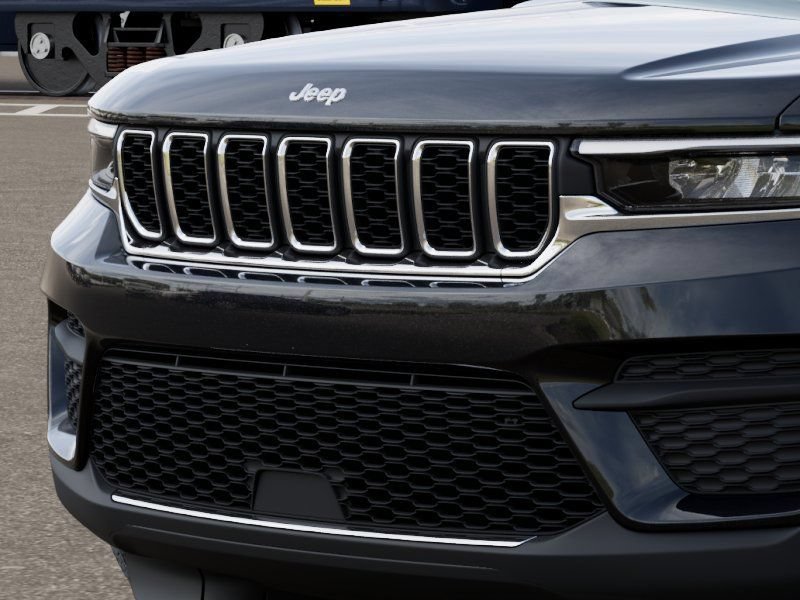 New 2026 Jeep Grand Cherokee Laredo X AWD/4WD image 12