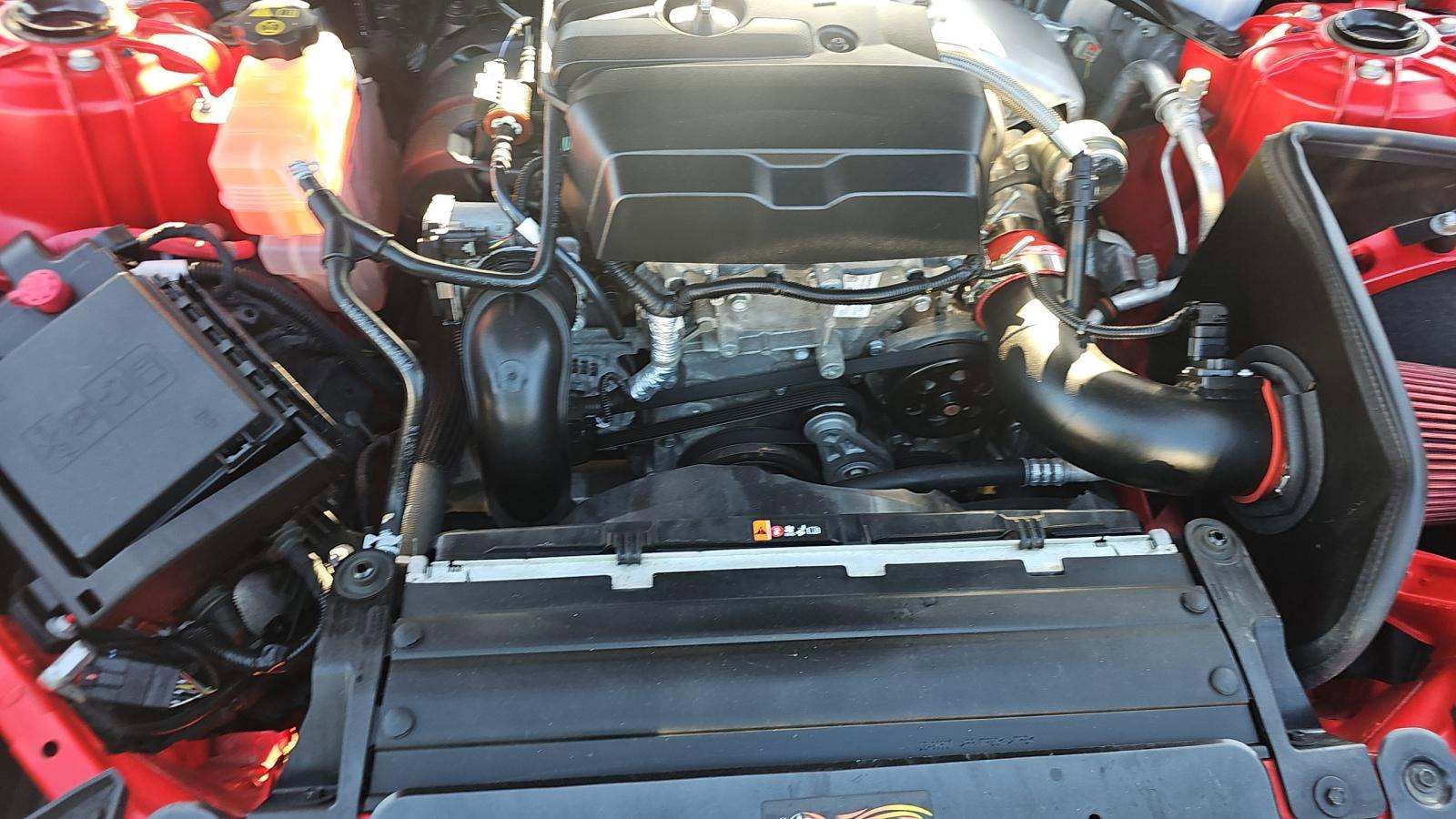 Used 2018 Chevrolet Camaro LS RWD image 6