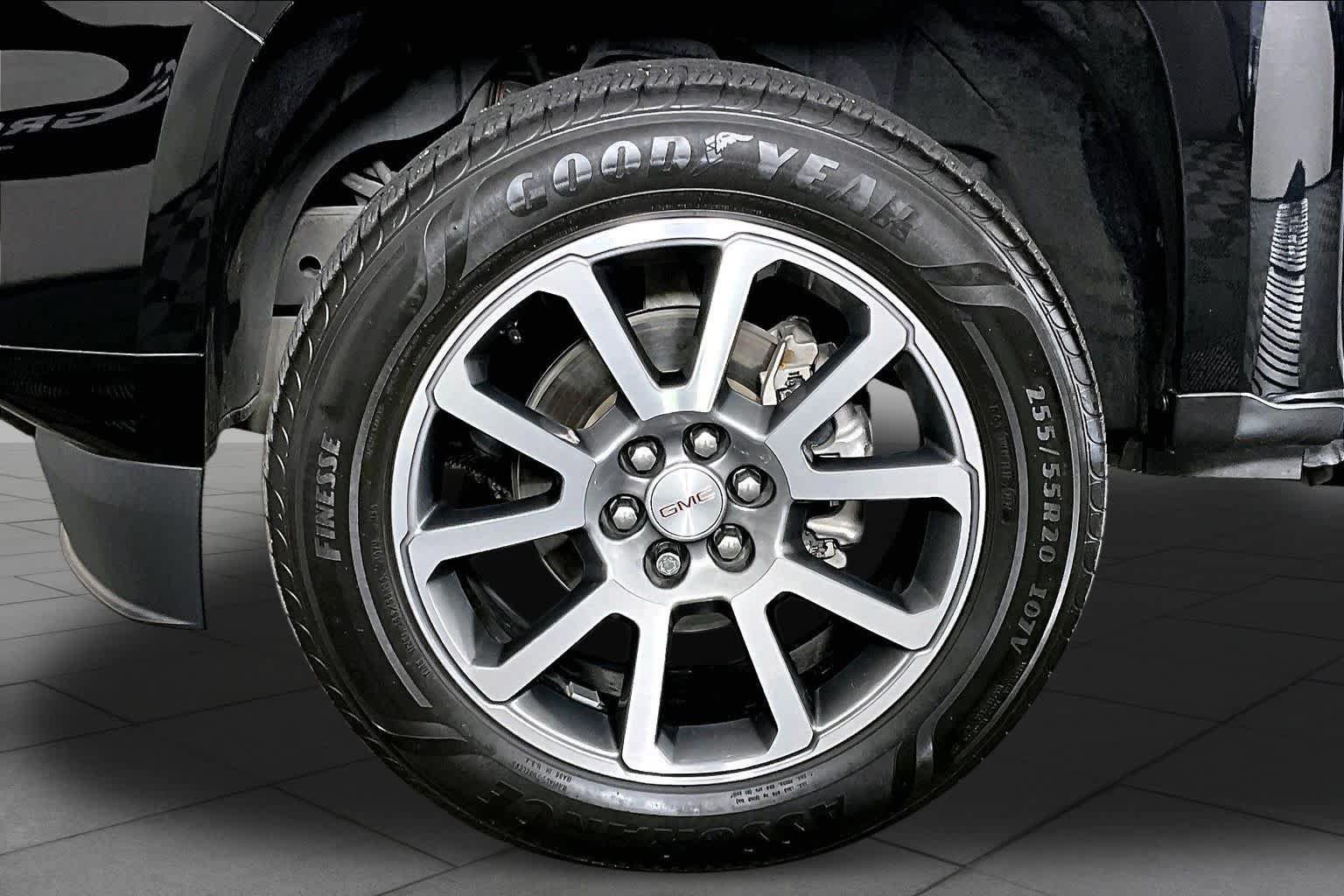 Certified 2022 GMC Canyon Denali AWD/4WD image 11