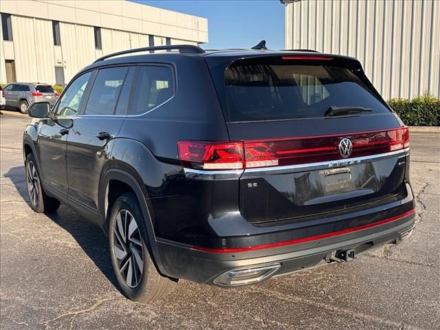 Used 2024 Volkswagen Atlas SE AWD/4WD image 8