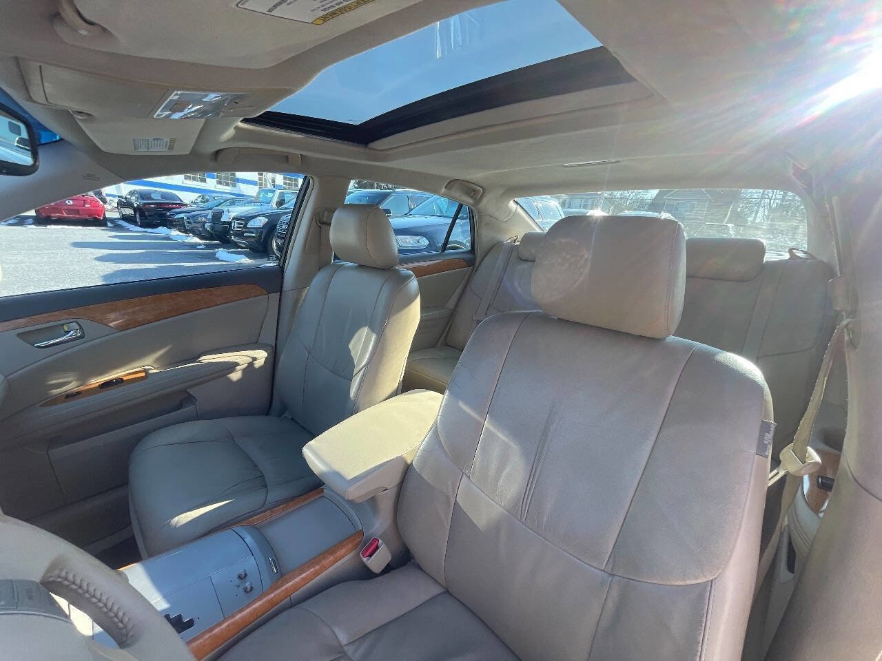 Used 2005 Toyota Avalon XLS image 13