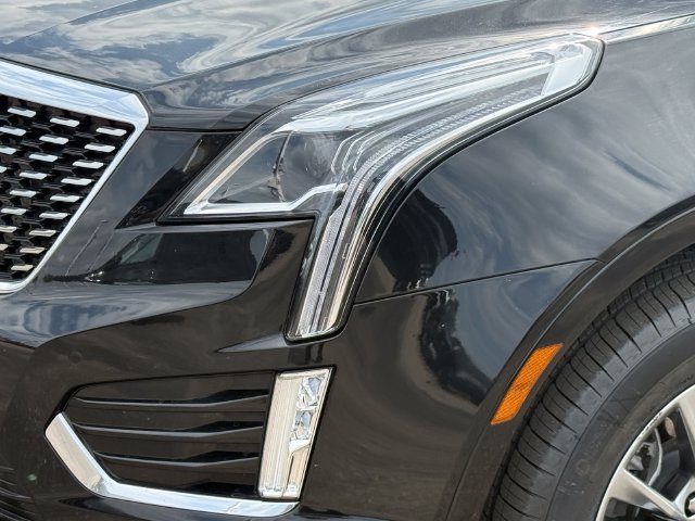Used 2021 Cadillac XT5 Premium Luxury w/ LPO, Floor Liner Package AWD/4WD image 26