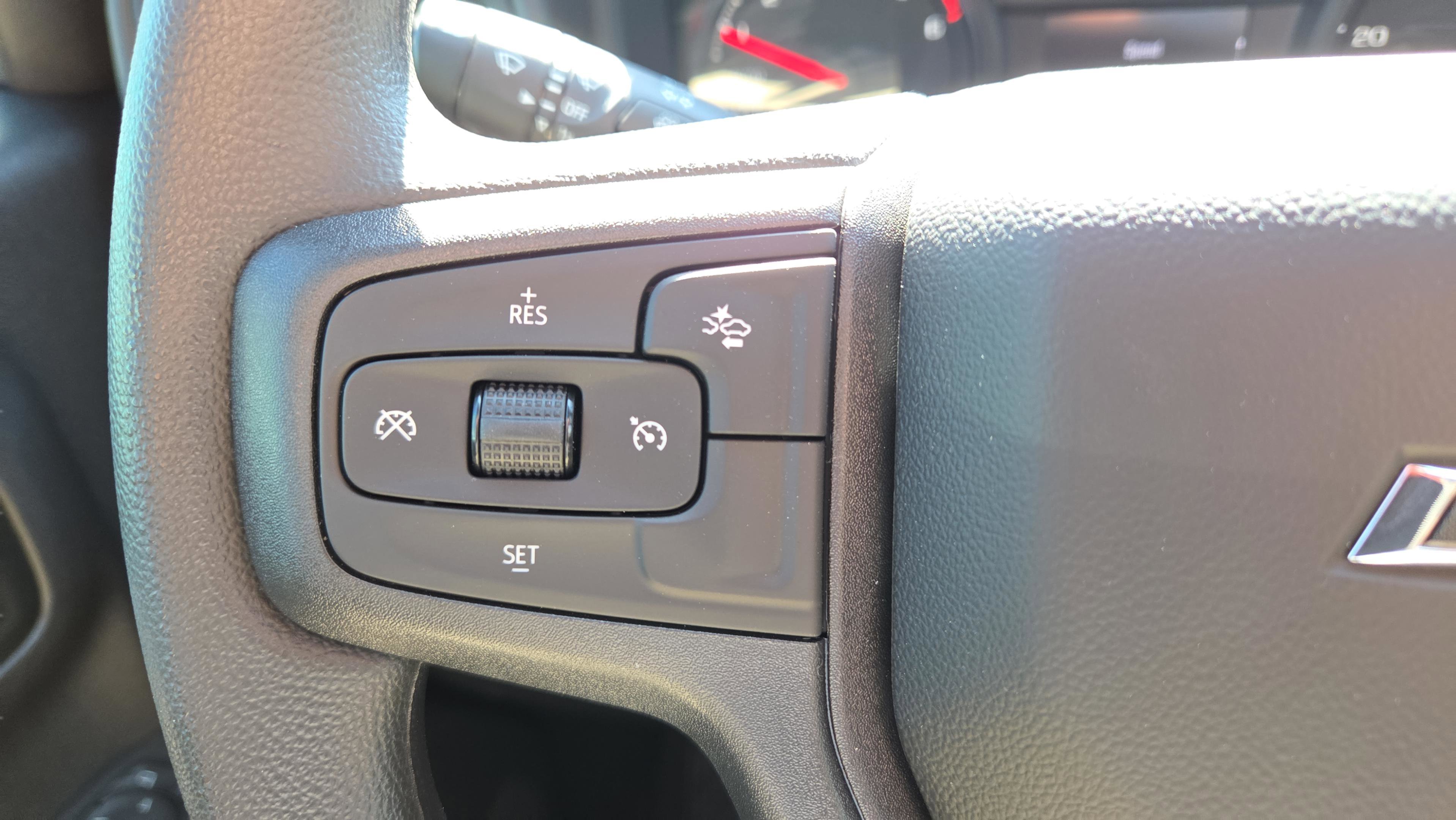 New 2026 Chevrolet Silverado 1500 Custom Trail Boss w/ Dark Appearance Package AWD/4WD image 25