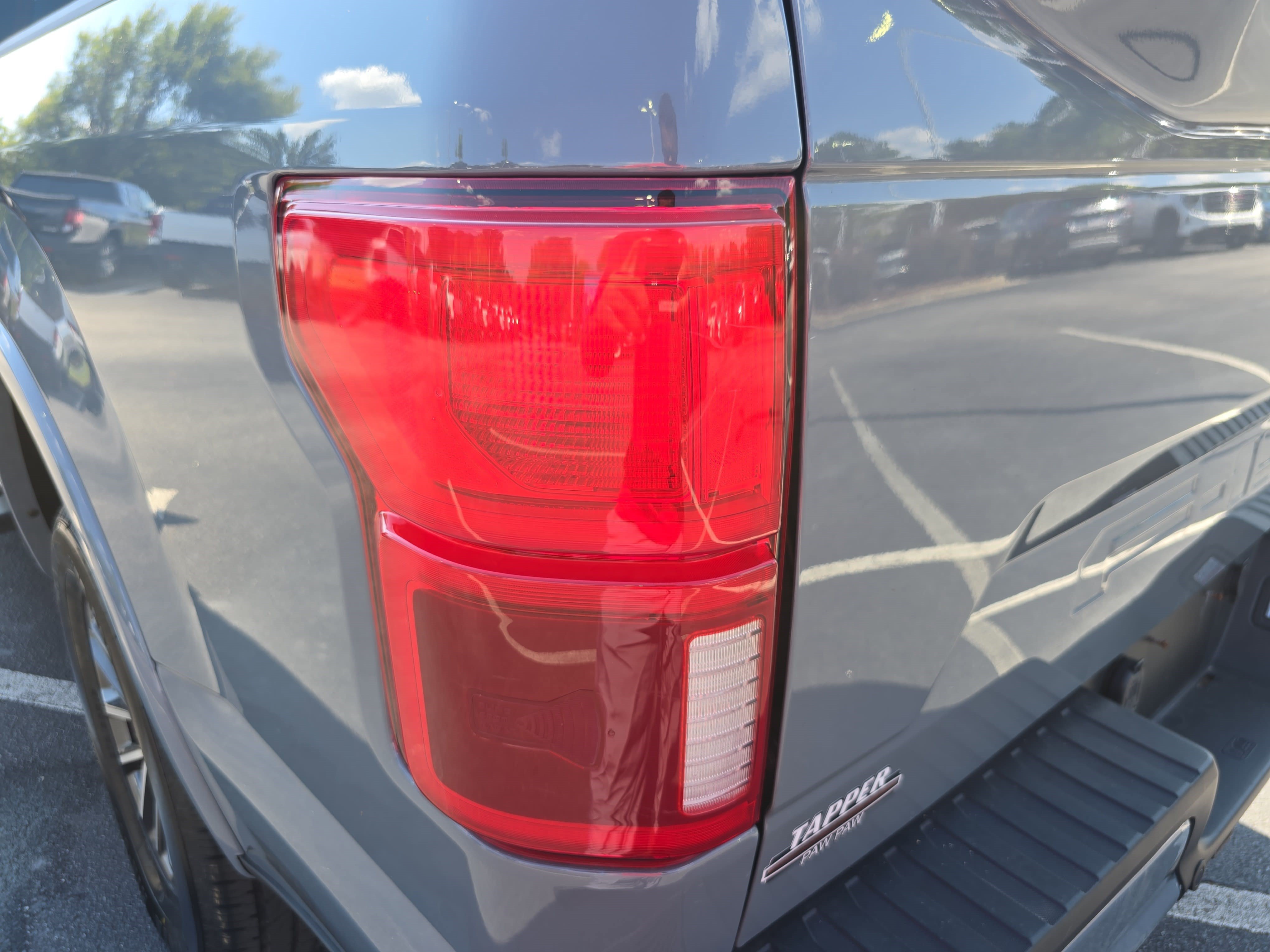 Used 2019 Ford F150 Lariat w/ Equipment Group 502A Luxury AWD/4WD image 33
