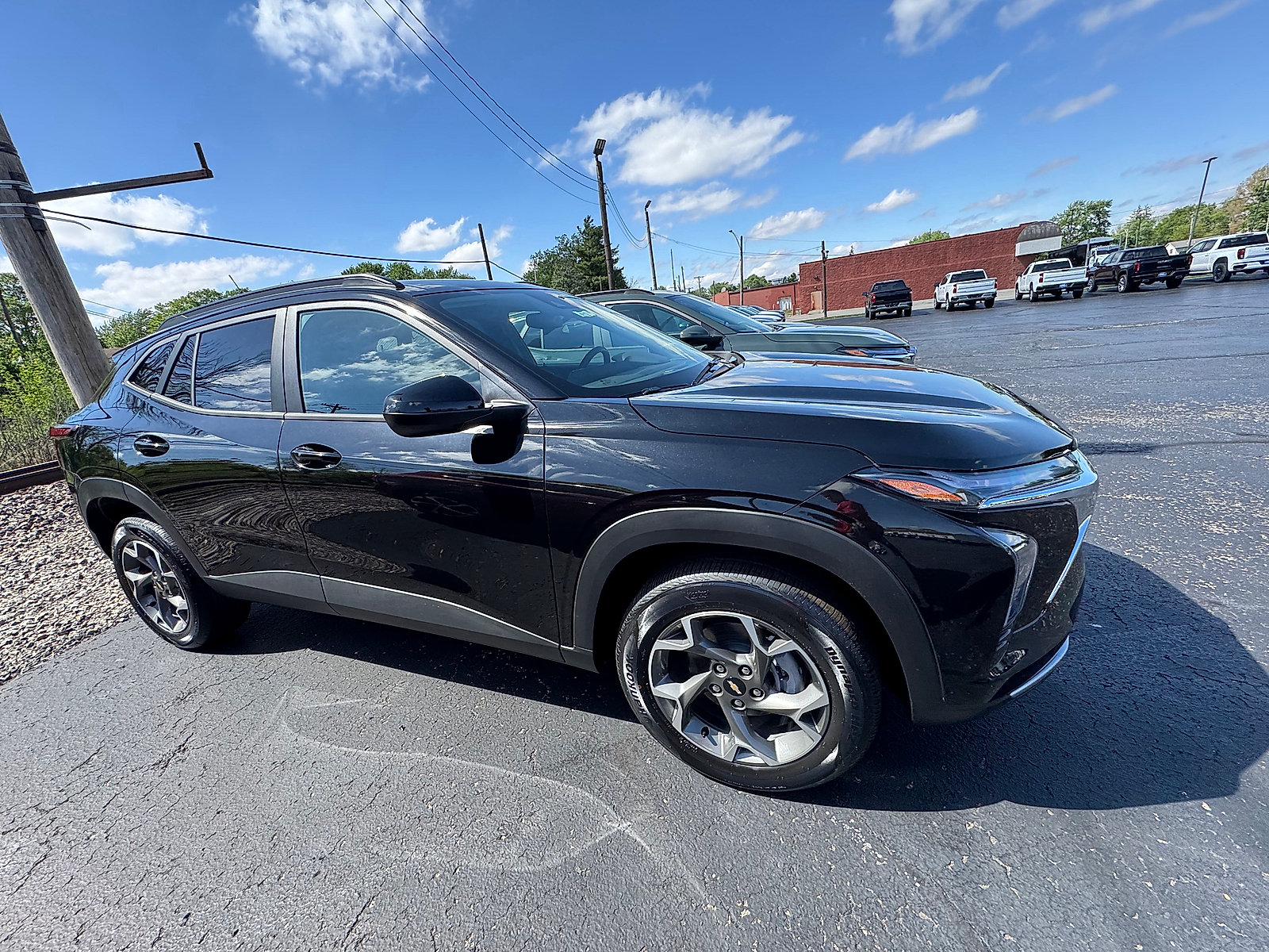New 2026 Chevrolet Trax LT w/ Driver Confidence Package FWD image 5