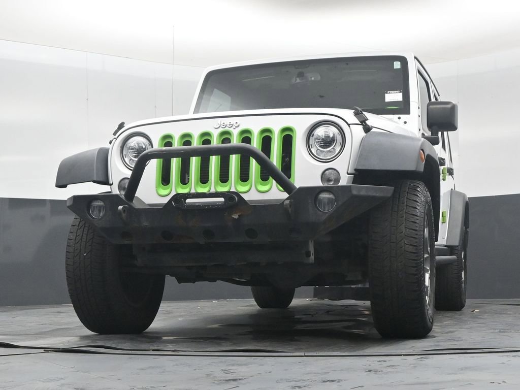 Used 2017 Jeep Wrangler Unlimited Rubicon AWD/4WD image 40