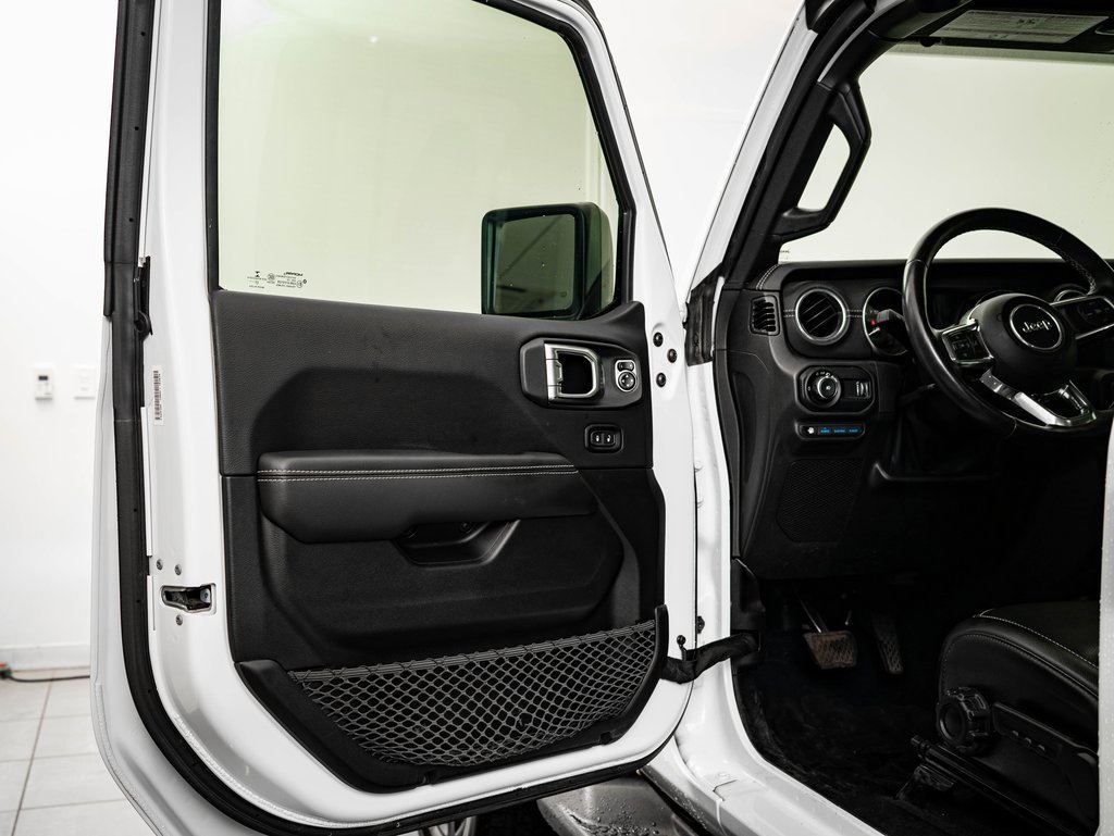 Used 2023 Jeep Wrangler Unlimited Sahara w/ Cold Weather Group image 27