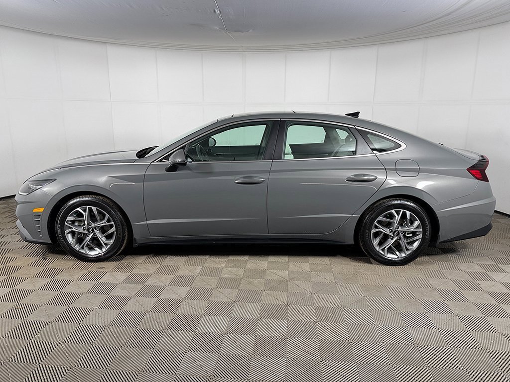 Certified 2023 Hyundai Sonata SEL w/ Convenience Package image 14
