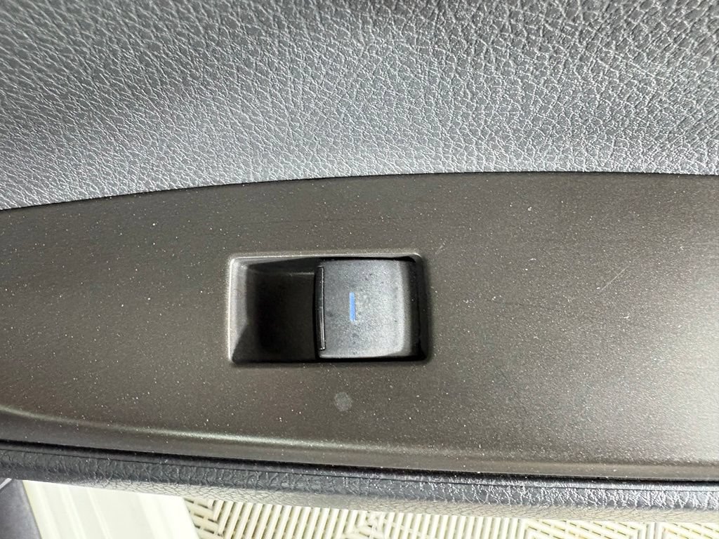 Used 2023 Toyota Camry SE FWD image 39