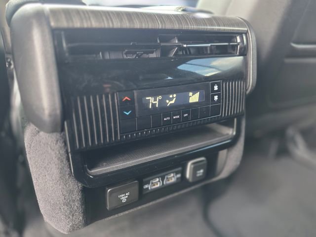 Used 2024 Jeep Wagoneer Series II image 18