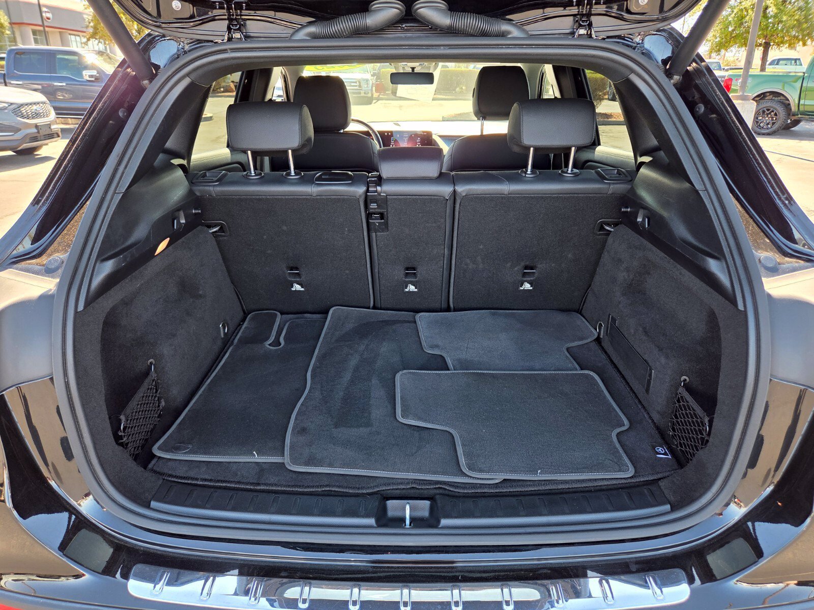 Used 2025 Mercedes-Benz GLA 250 image 13