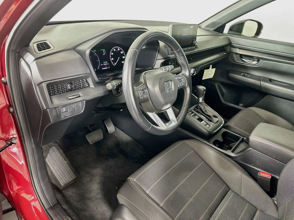Used 2025 Honda CR-V Sport image 9