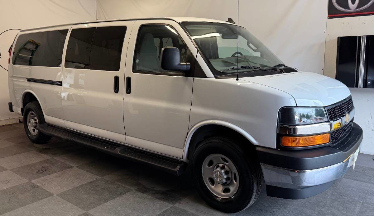Used 2023 Chevrolet Express 3500 LT w/ LT Preferred Equipment Group image 1