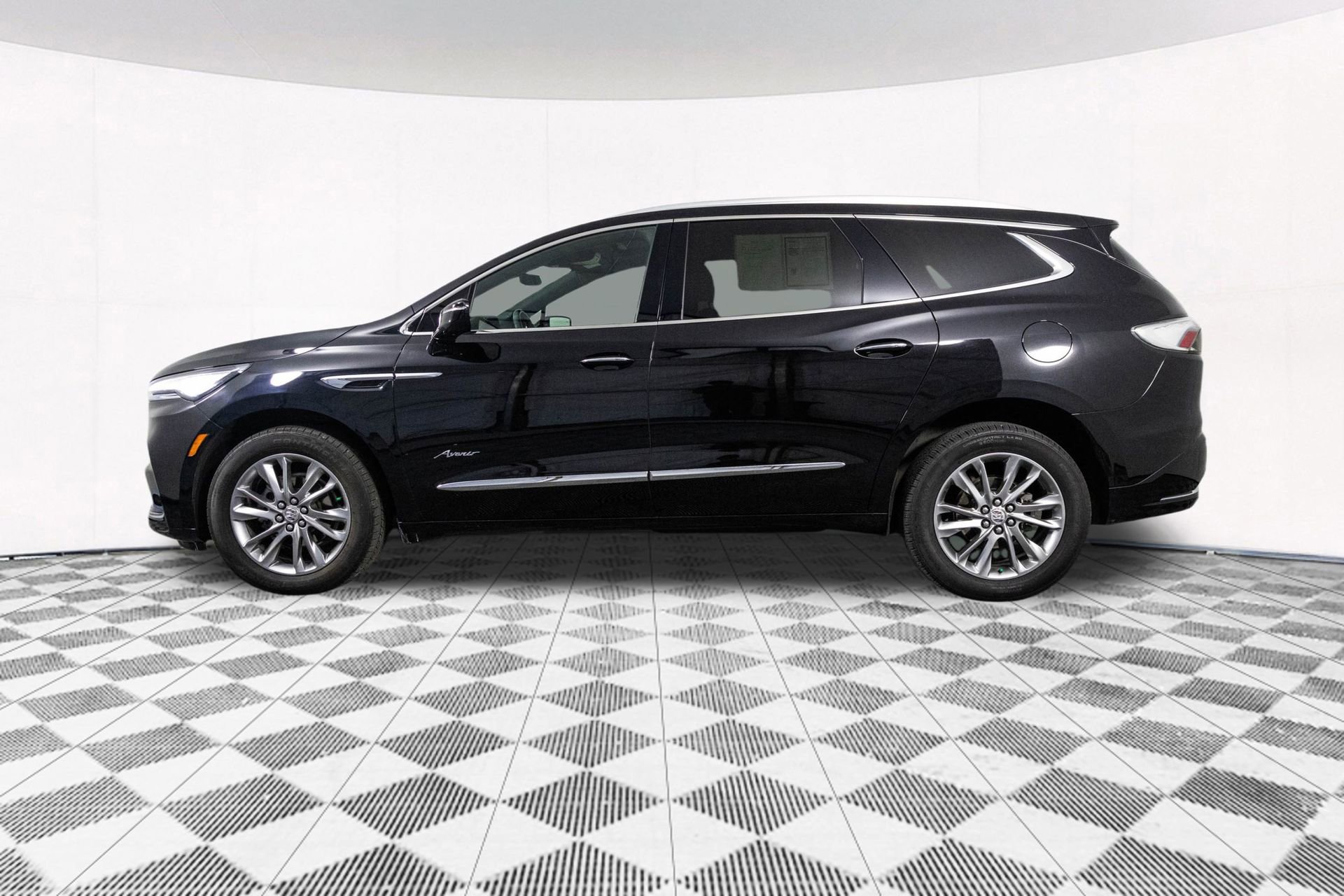Certified 2023 Buick Enclave Avenir w/ Avenir Technology Package image 11