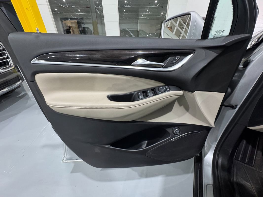 Used 2019 Buick Enclave Essence image 31