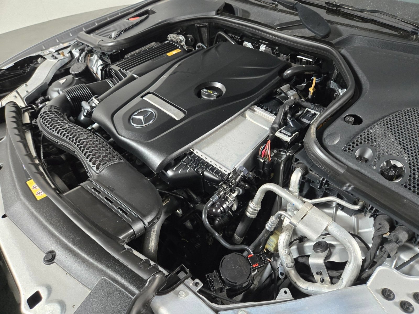 Used 2017 Mercedes-Benz E 300 image 20