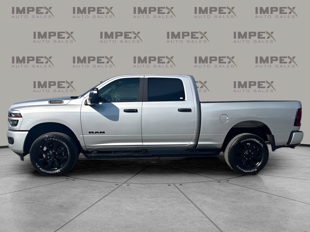 Used 2026 RAM 2500 Big Horn AWD/4WD image 2