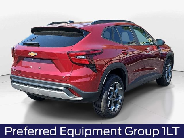 Used 2025 Chevrolet Trax LT w/ LT Convenience Package FWD image 6