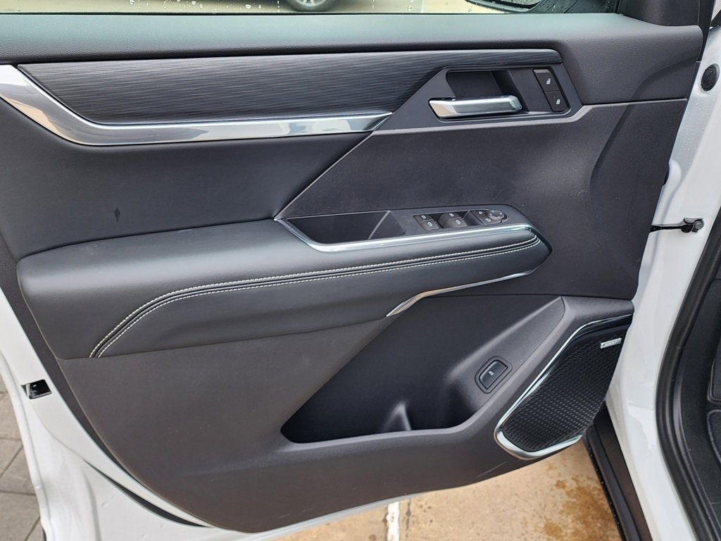 New 2026 GMC Acadia Elevation image 13