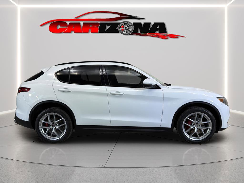Used 2019 Alfa Romeo Stelvio Ti Sport w/ Quick Order Package 22S Sport AWD/4WD image 5