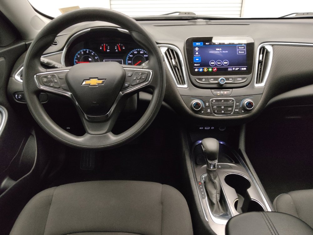 Used 2021 Chevrolet Malibu LT FWD image 22