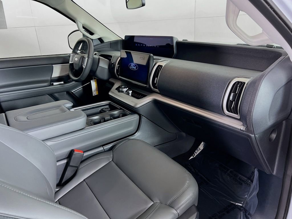 New 2026 Ford Expedition Max Active image 31