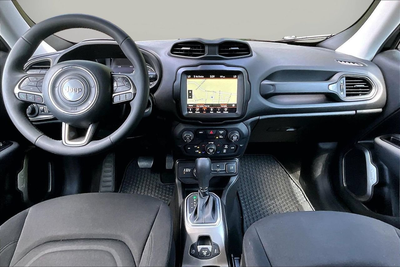 Certified 2022 Jeep Renegade Latitude AWD/4WD image 15