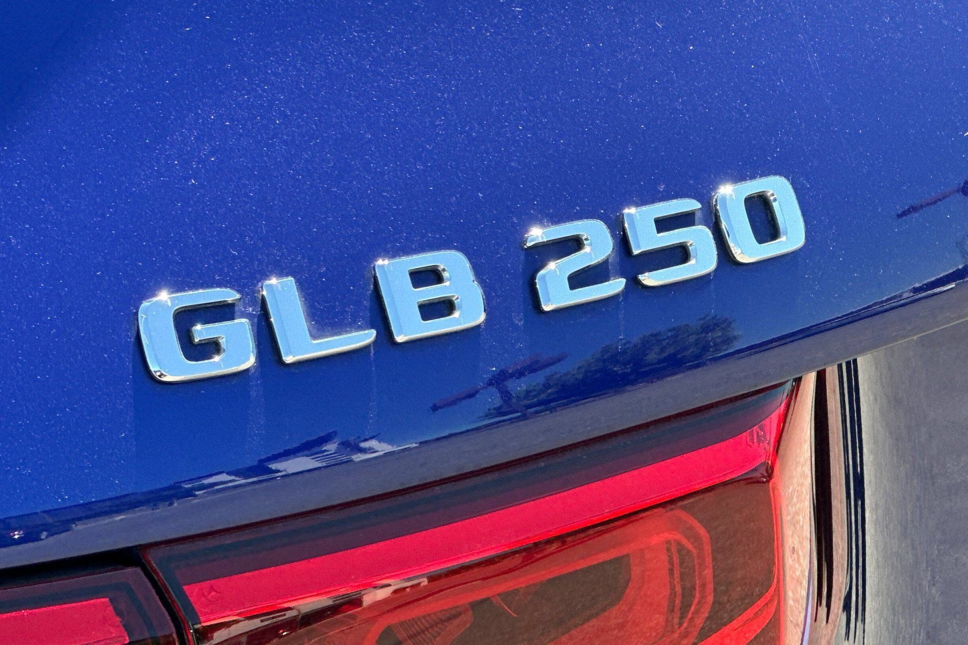 Used 2021 Mercedes-Benz GLB 250 4MATIC image 31