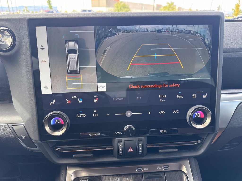 Used 2024 Lexus GX 550 w/ Cold Area Package AWD/4WD image 20