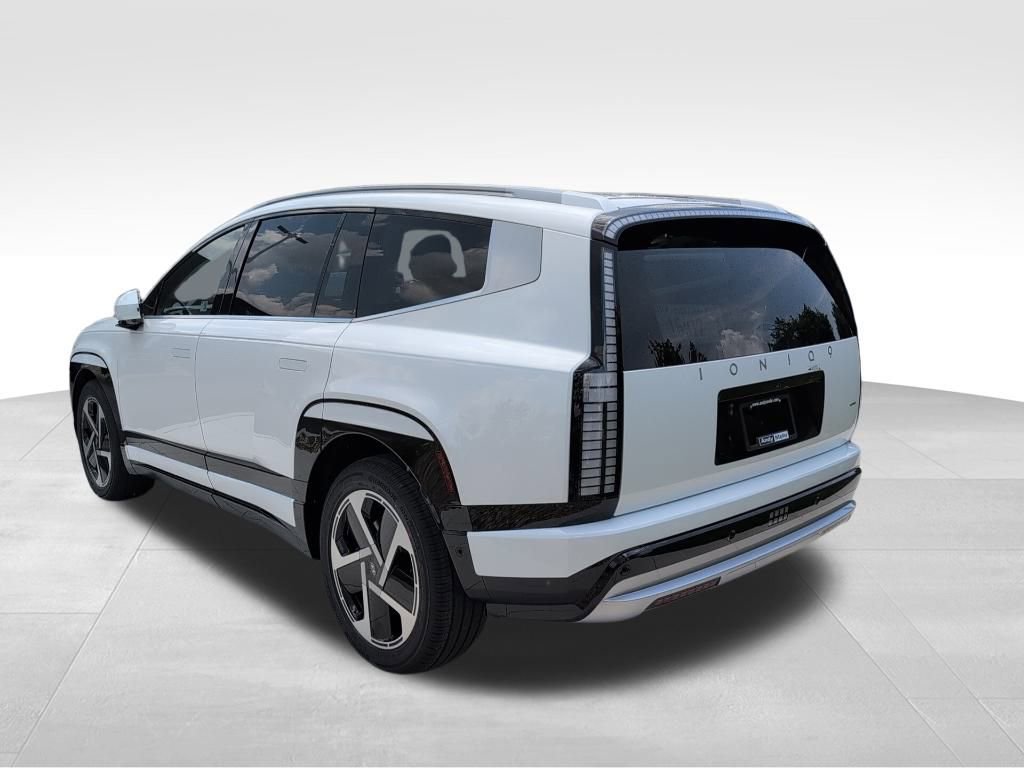 New 2026 Hyundai Ioniq 9 Limited image 5