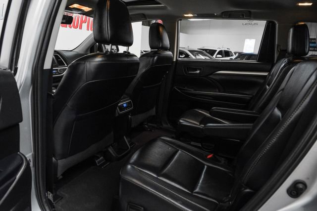 Used 2019 Toyota Highlander XLE image 27