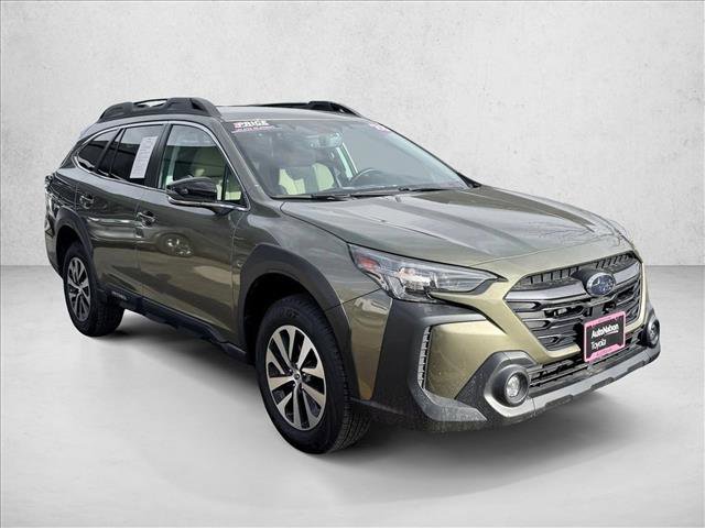 Used 2025 Subaru Outback Premium w/ Popular Package #1A image 3