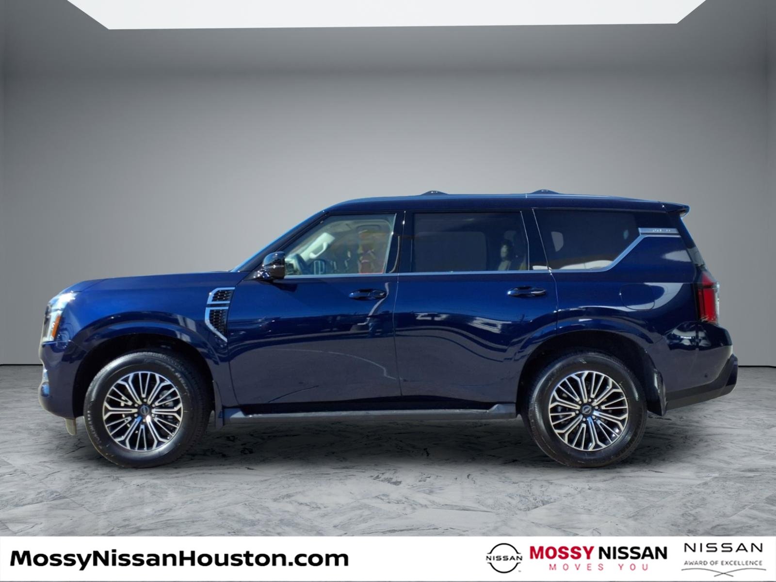 New 2025 Nissan Armada Platinum image 5