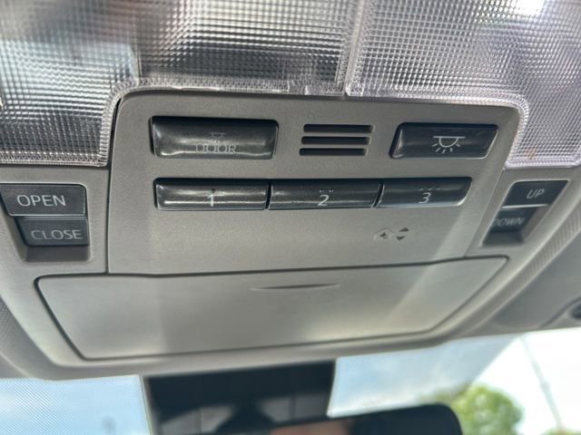 Used 2019 Toyota Highlander SE AWD/4WD image 34