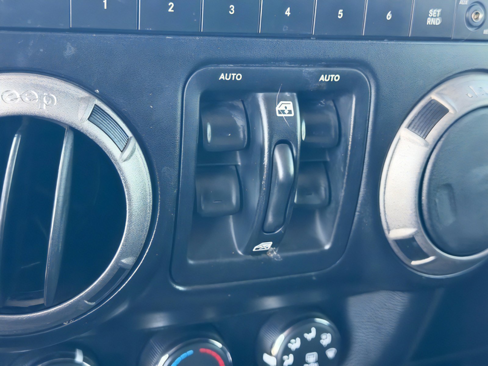 Used 2012 Jeep Wrangler Unlimited Sport image 25