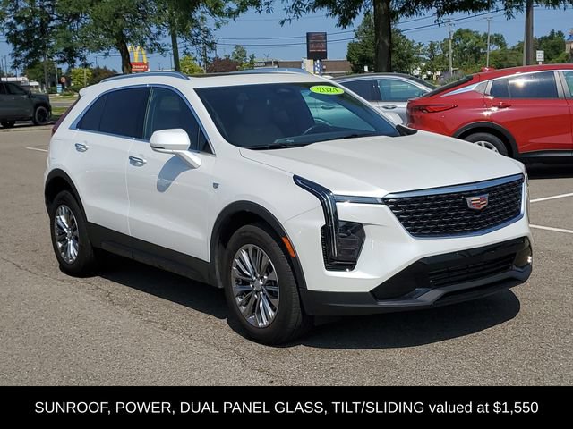 Used 2024 Cadillac XT4 Premium Luxury w/ Cold Weather Package AWD/4WD image 3