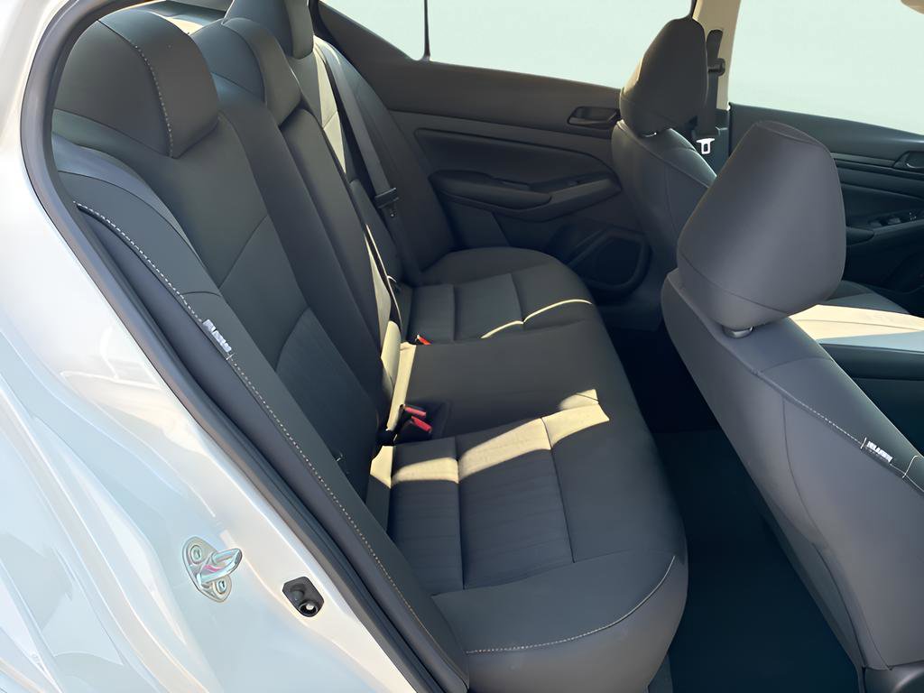 Used 2025 Nissan Altima 2.5 S image 9