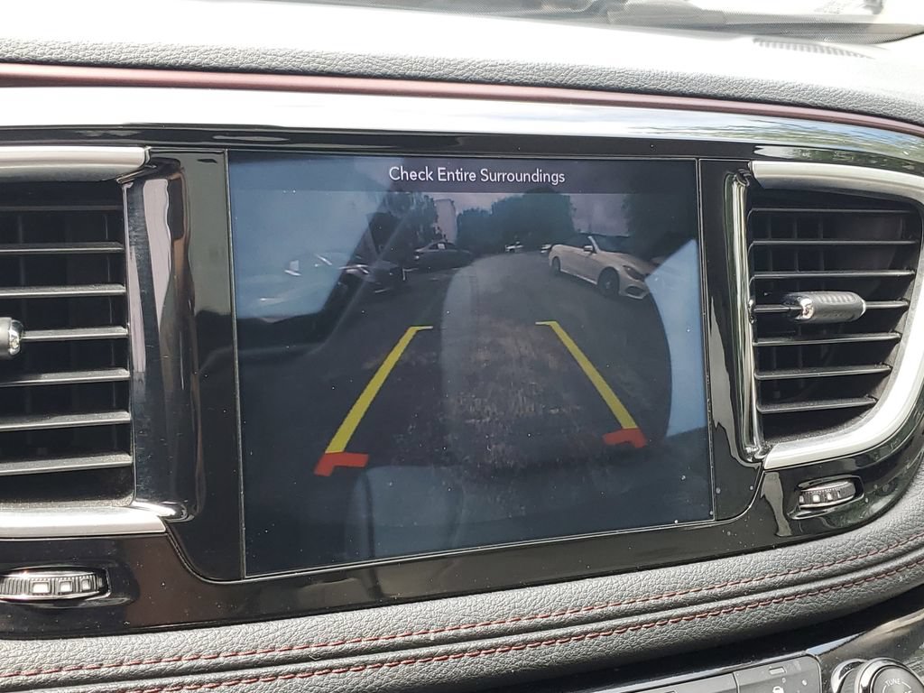 Used 2019 Chrysler Pacifica Limited FWD image 30