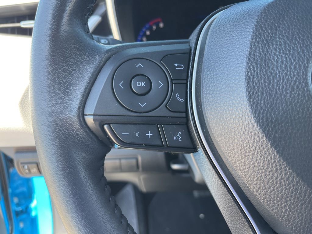 Used 2022 Toyota Corolla XSE image 18