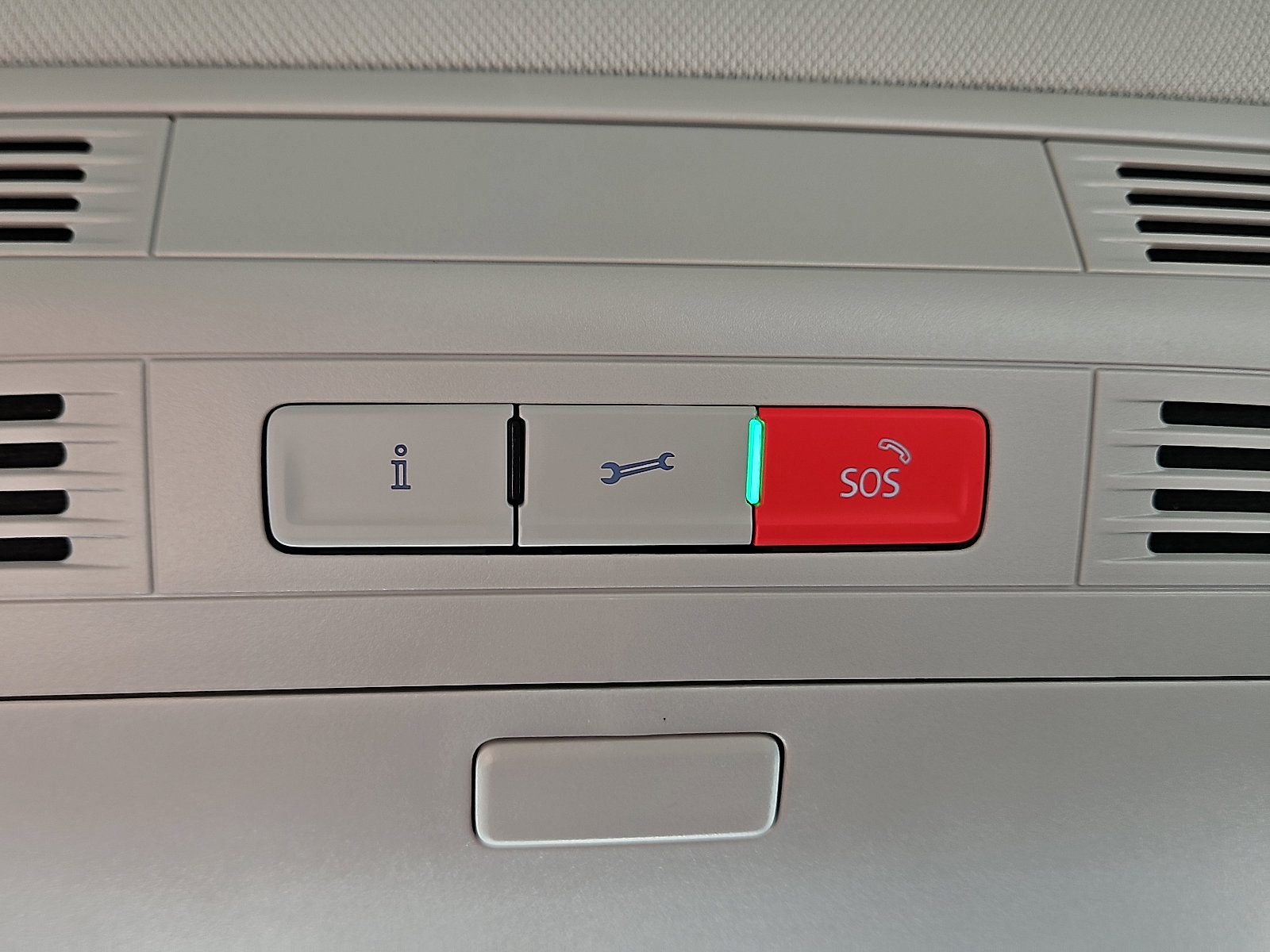 Certified 2022 Volkswagen Taos SE image 19