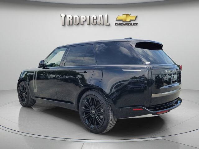 Used 2023 Land Rover Range Rover SE AWD/4WD image 3