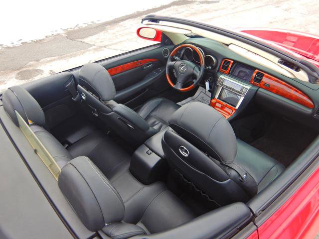 Used 2004 Lexus SC 430 Convertible image 21
