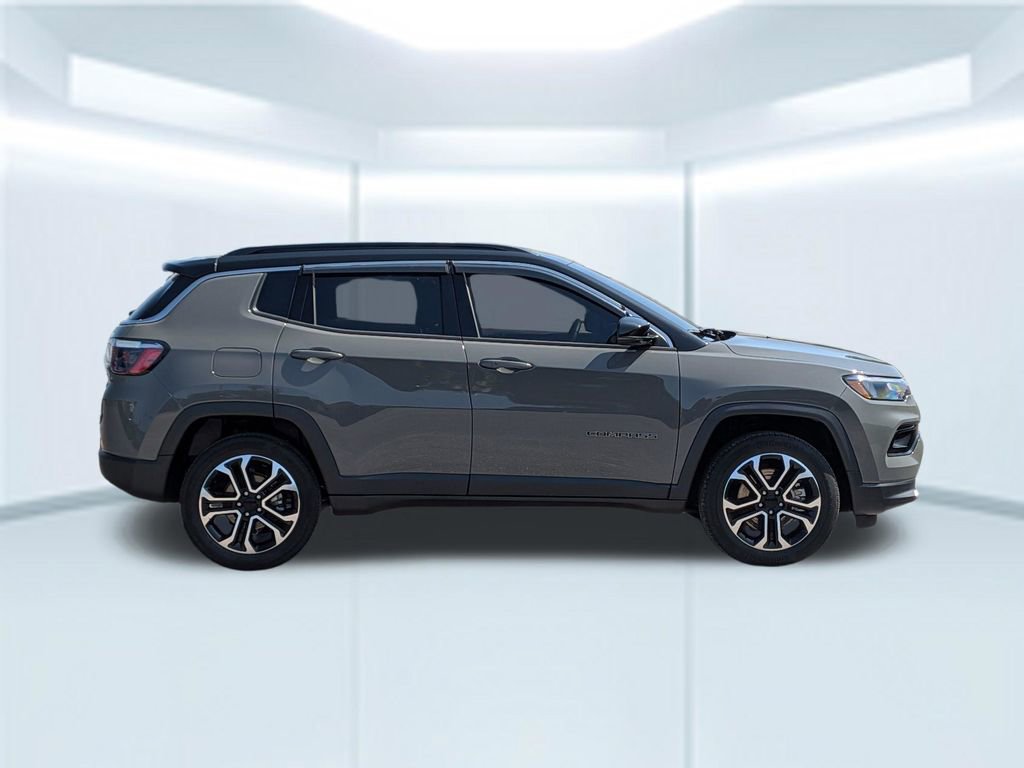 Used 2023 Jeep Compass Limited AWD/4WD image 7