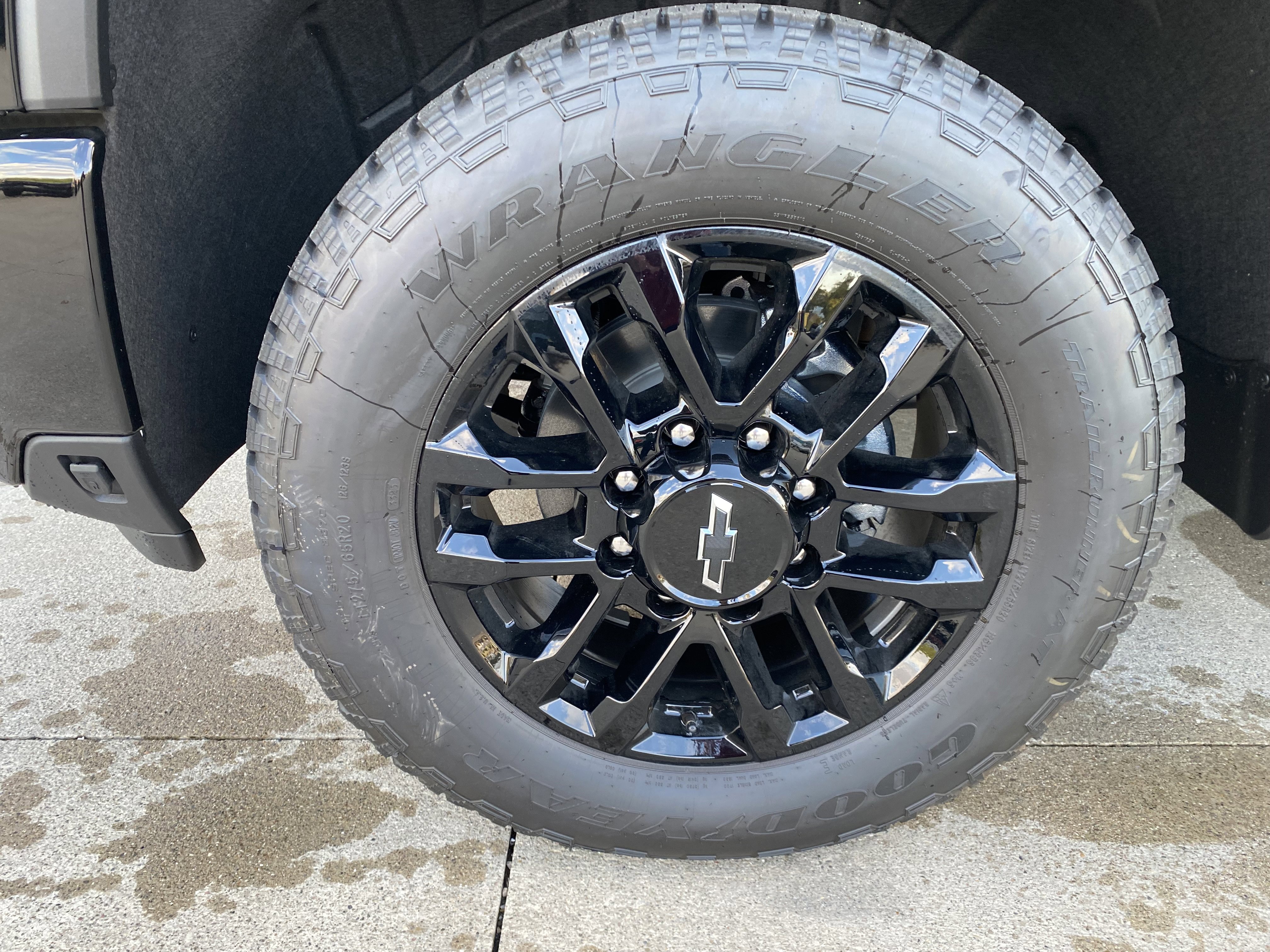 New 2026 Chevrolet Silverado 2500 High Country w/ Midnight Edition image 29