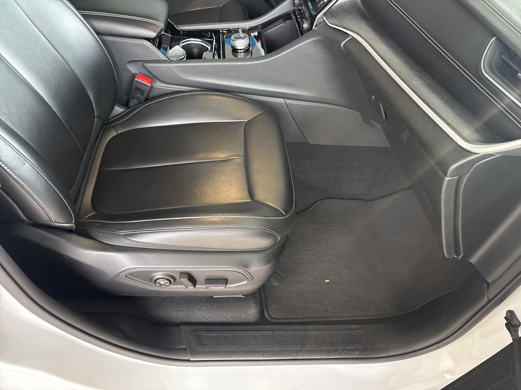 Used 2023 Jeep Grand Cherokee Limited image 29