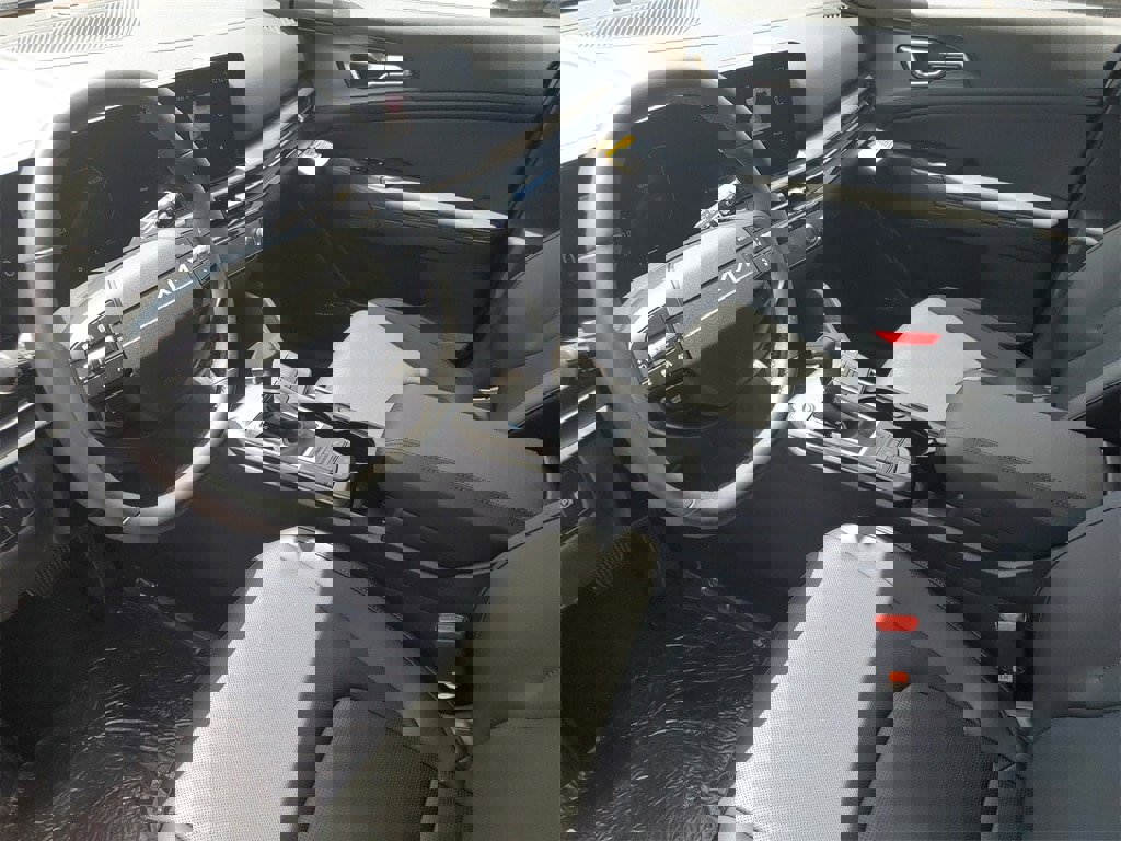 New 2026 Kia Sportage SX image 6